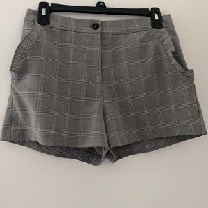 Cute shorts! Good for any occasion!